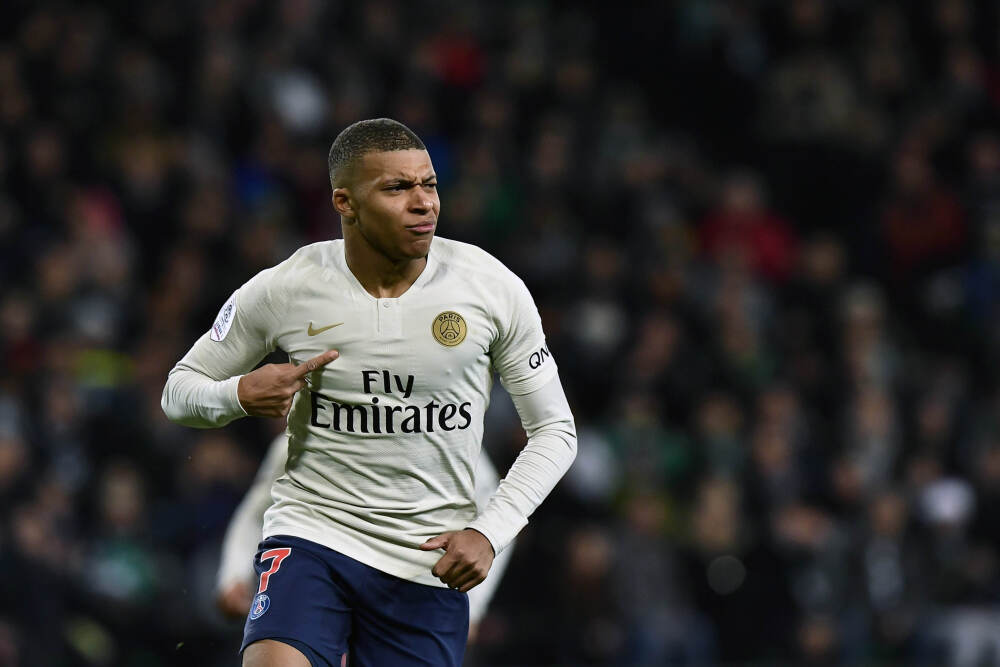 岑浩辉：促进澳门本地居民就业关乎大局稳定